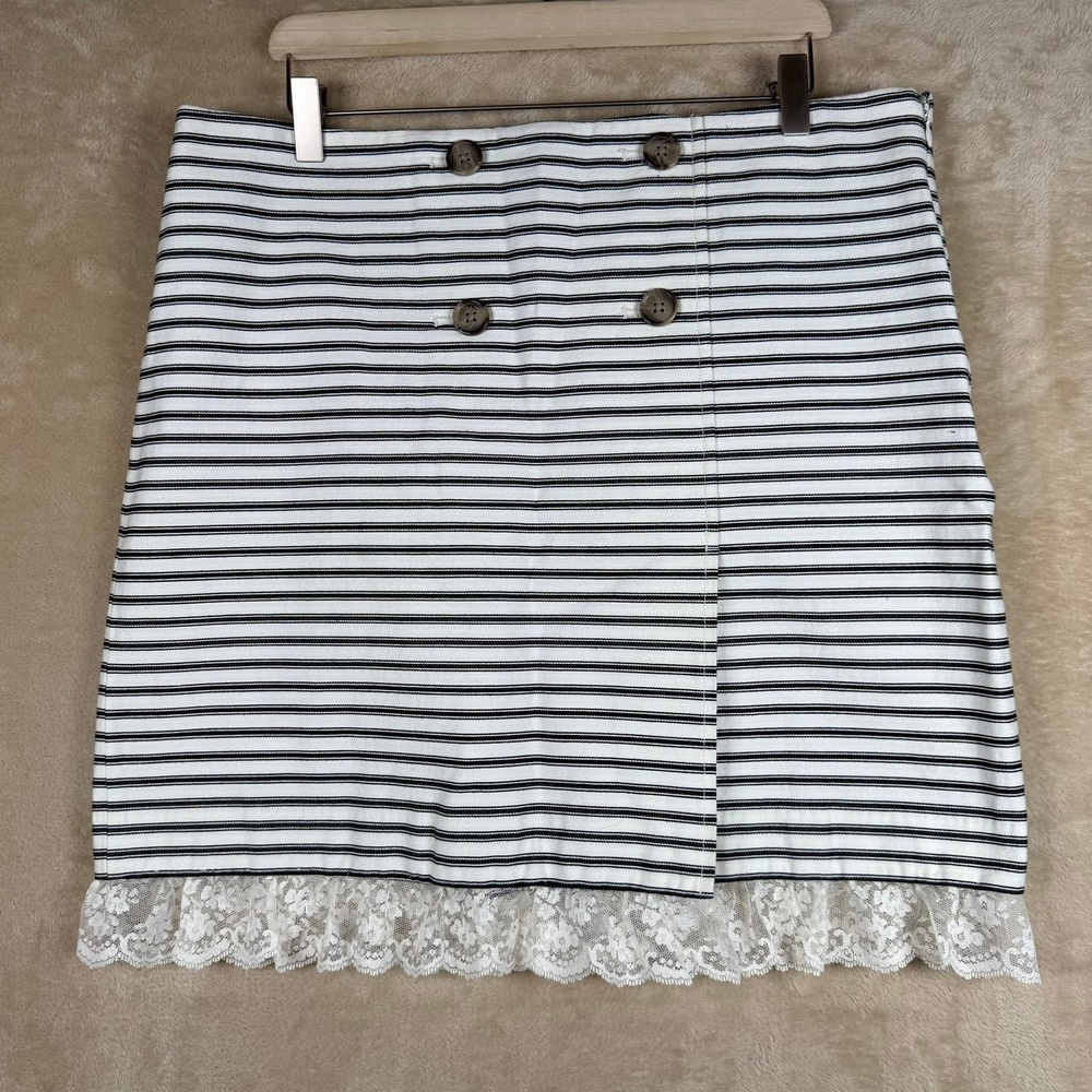 LOFT Womens Size 16 Striped‎ Lace Trim Mini Skirt Black White Nautical Preppy